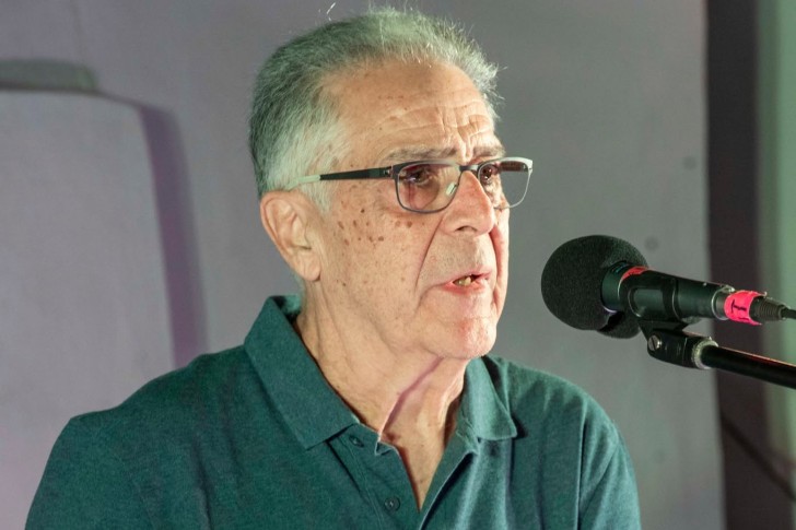 «Ο χρόνος ο αντικρυστός» του Κλωντ Λωράν – Δίδυμες ιστορίες που συνομιλούν παίζοντας μεταξύ τους