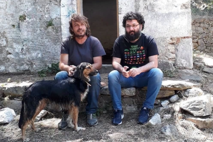 Η γλώσσα του τόπου και η γλώσσα της γραφής